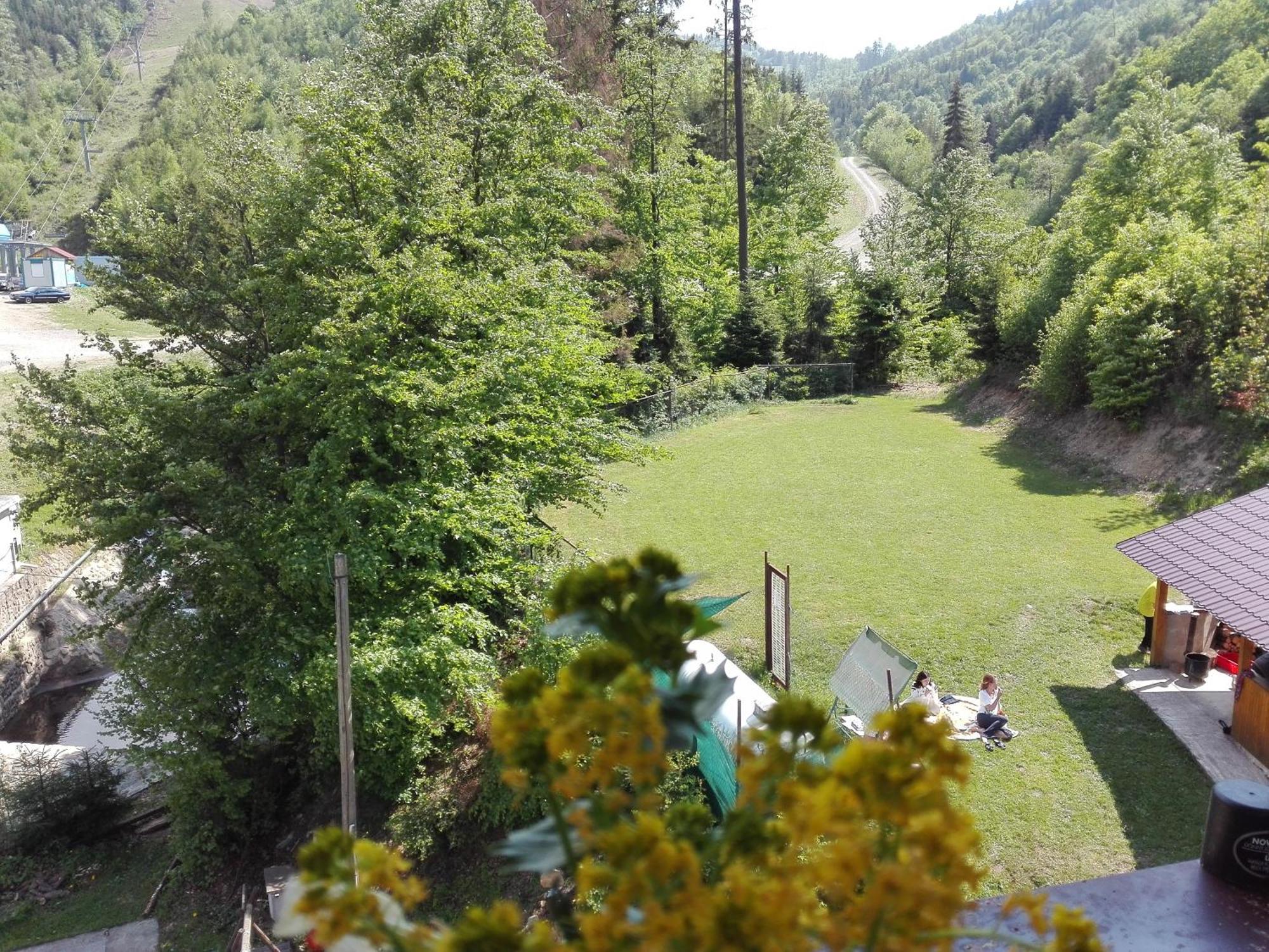 Hotel Bocy Ошчадница Экстерьер фото